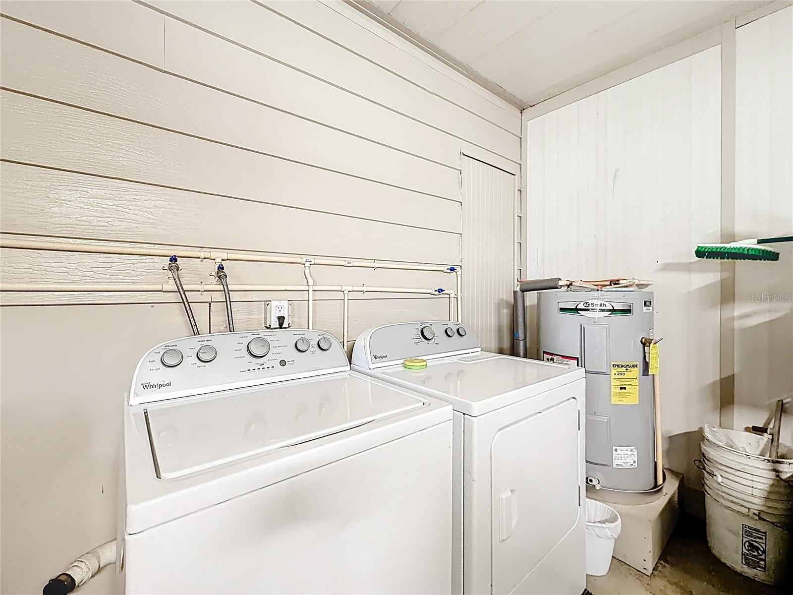 LAKE FRANCES ESTATES UNIT 04 - Residential