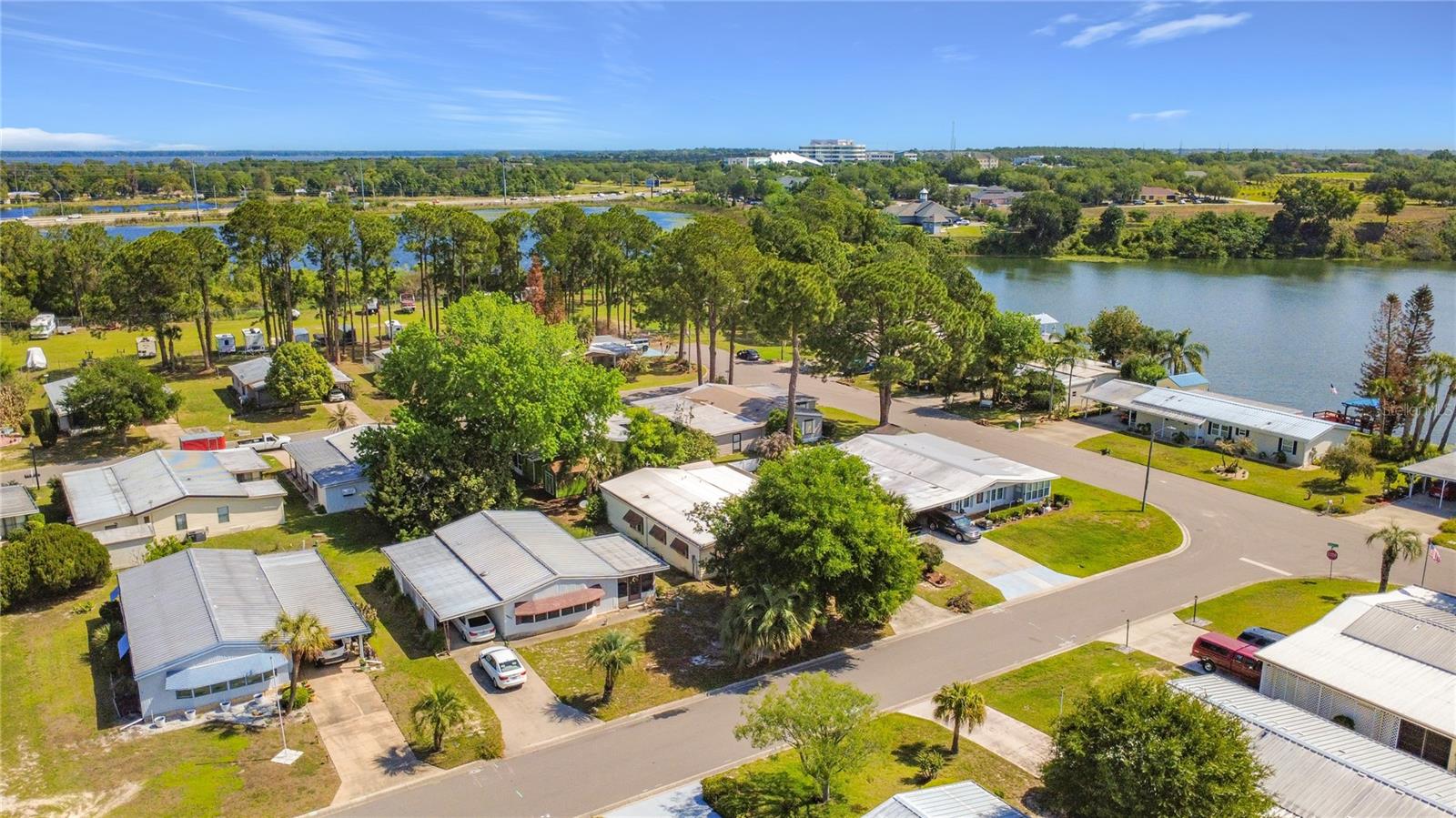 LAKE FRANCES ESTATES UNIT 04 - Residential