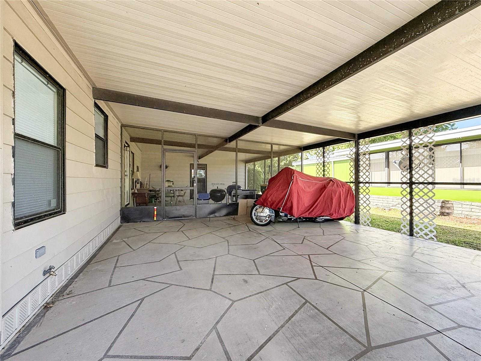 LAKE FRANCES ESTATES UNIT 04 - Residential