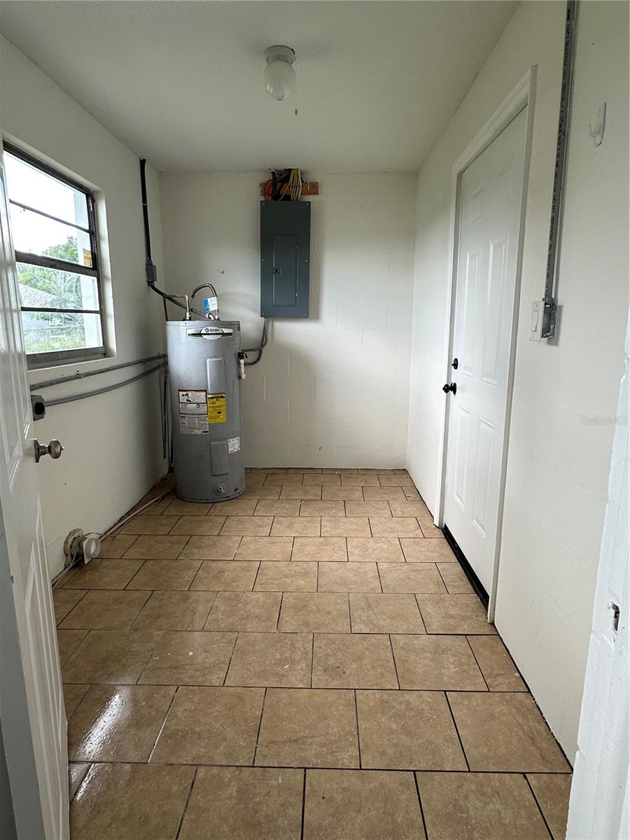 HAINES CITY - Residential