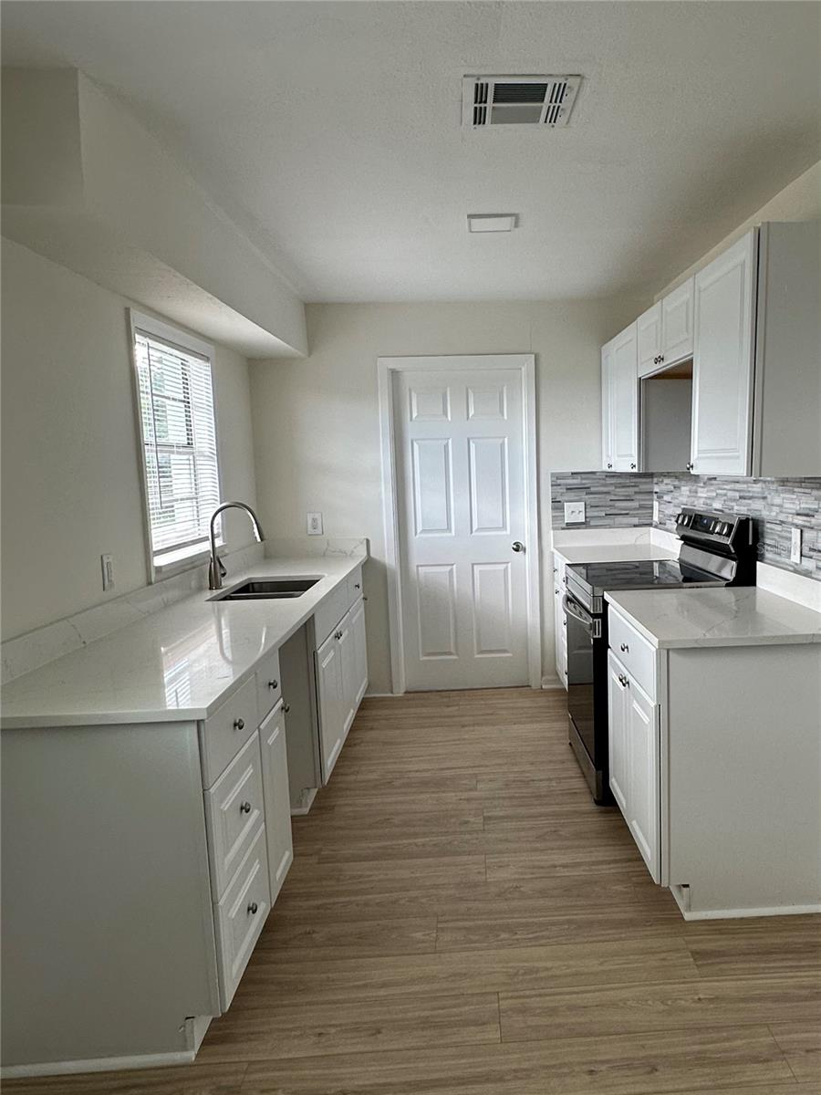 HAINES CITY - Residential