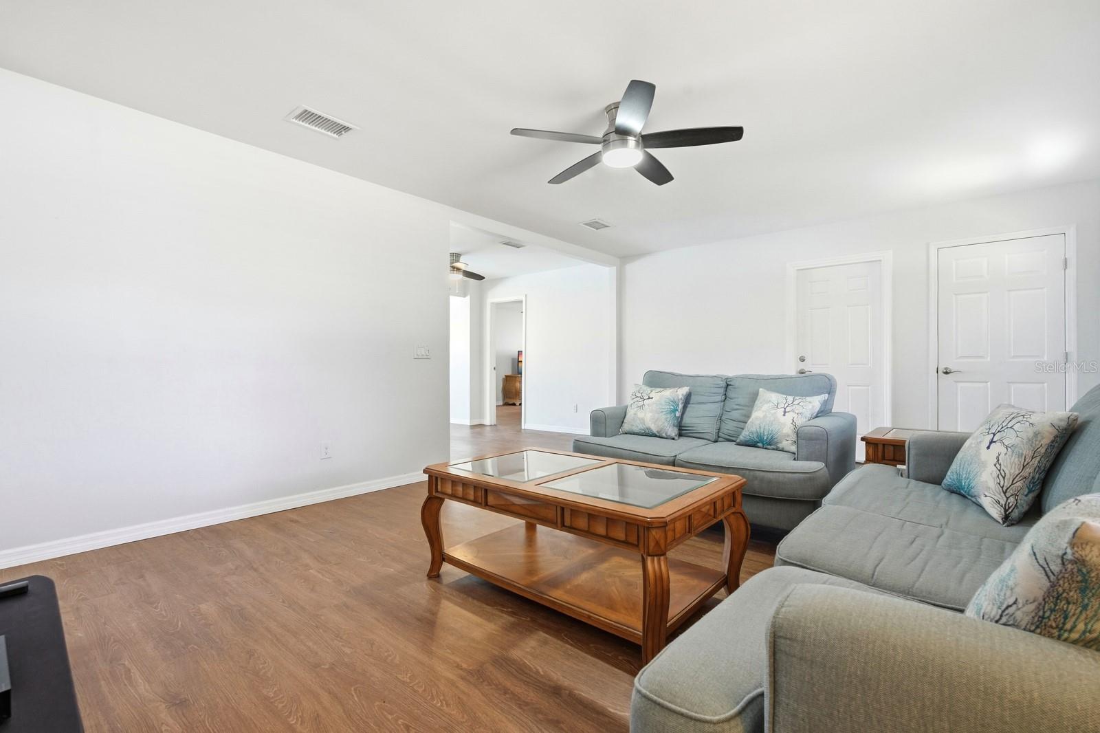 LANTERN PARK UNITS 01 & 02 - Residential