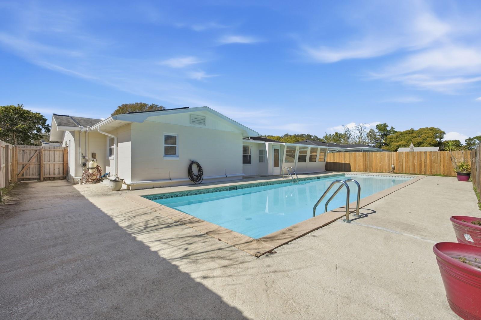 LANTERN PARK UNITS 01 & 02 - Residential