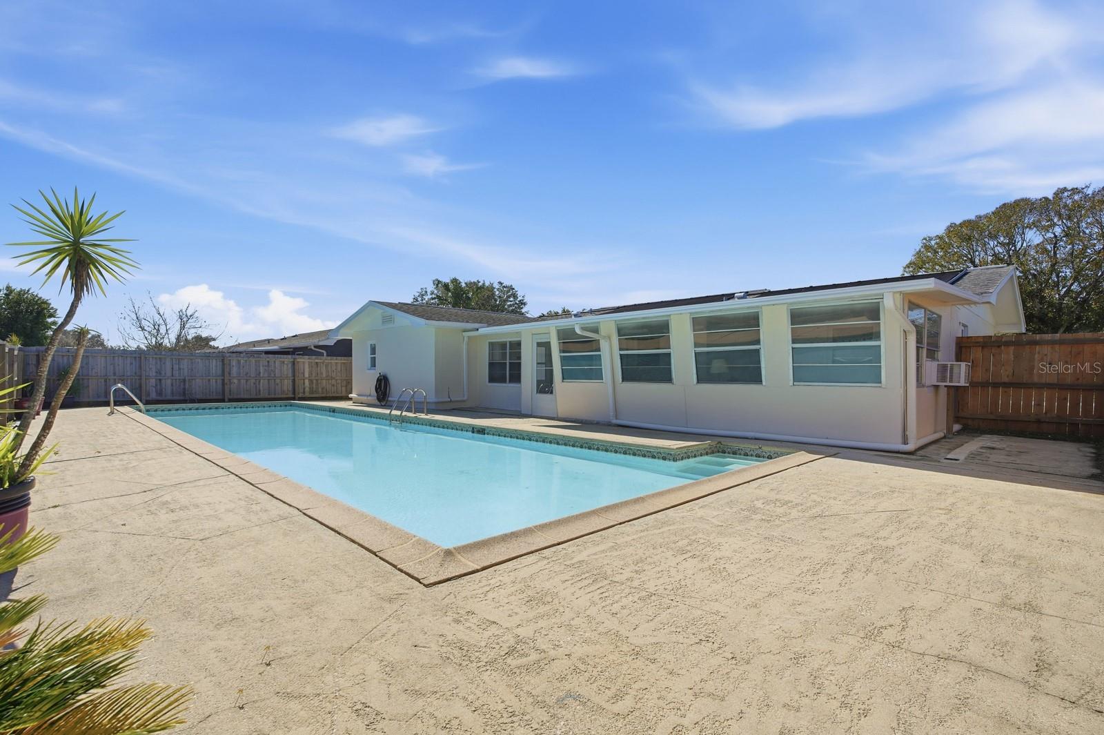 LANTERN PARK UNITS 01 & 02 - Residential