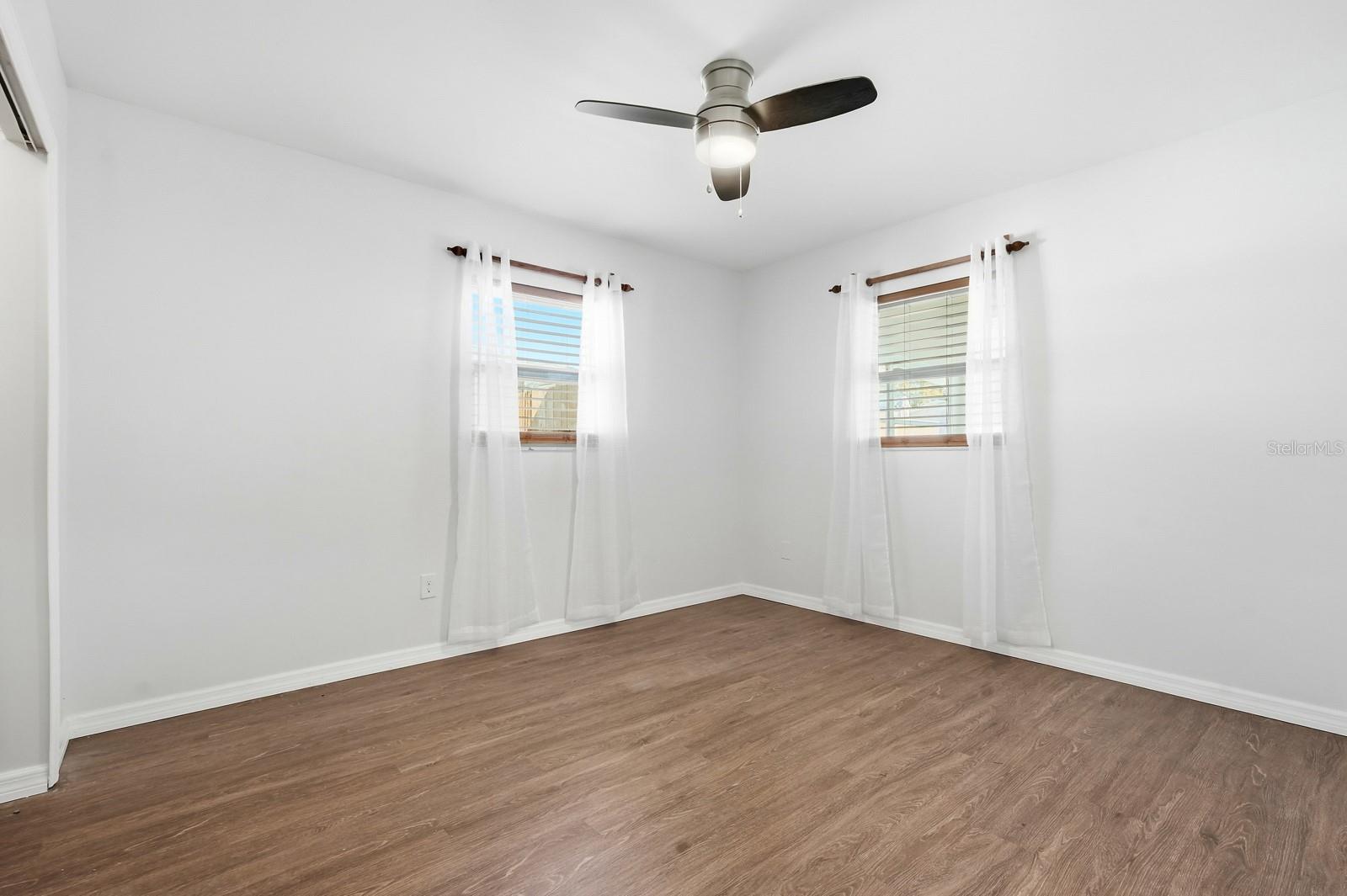 LANTERN PARK UNITS 01 & 02 - Residential