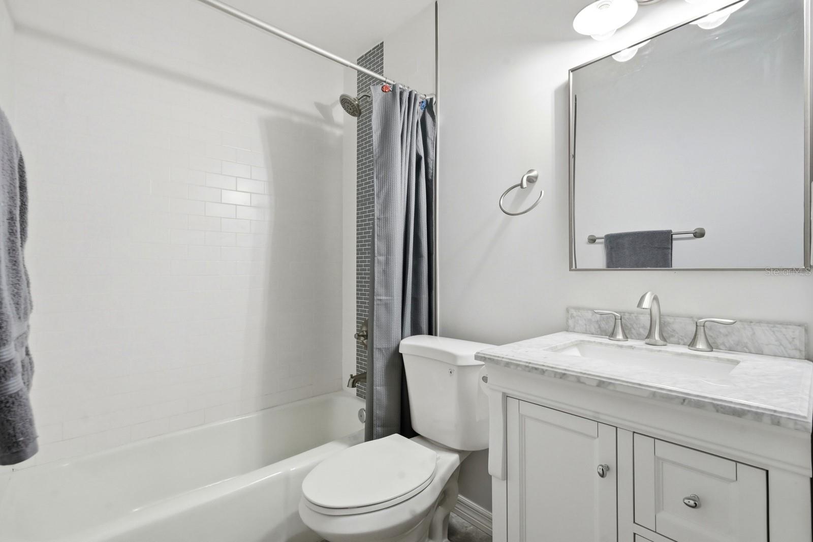 LANTERN PARK UNITS 01 & 02 - Residential