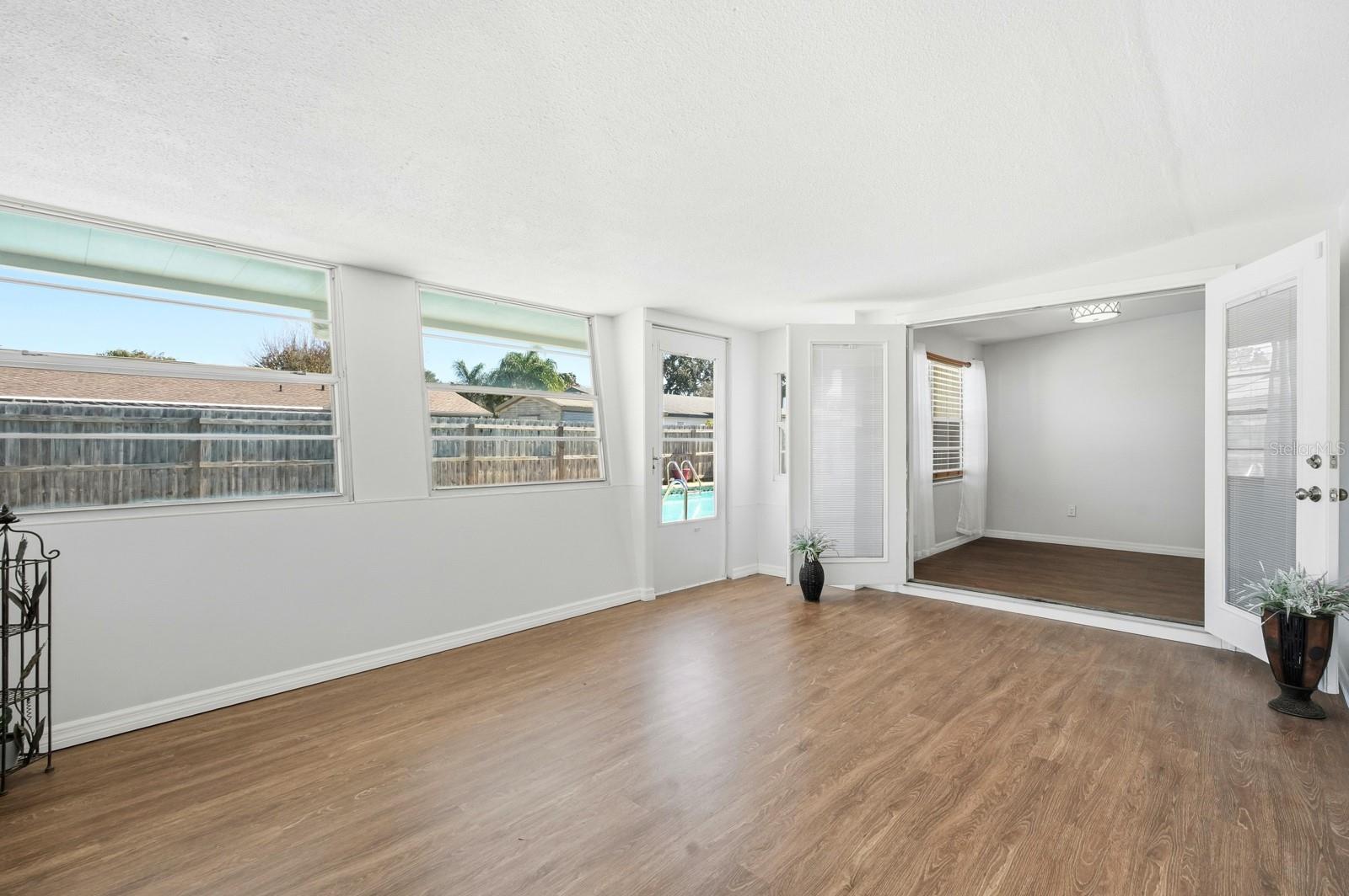 LANTERN PARK UNITS 01 & 02 - Residential