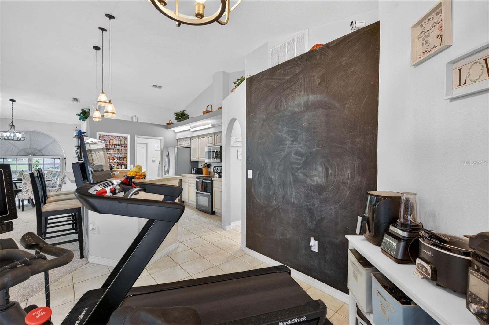 SPRING HILL - Residential