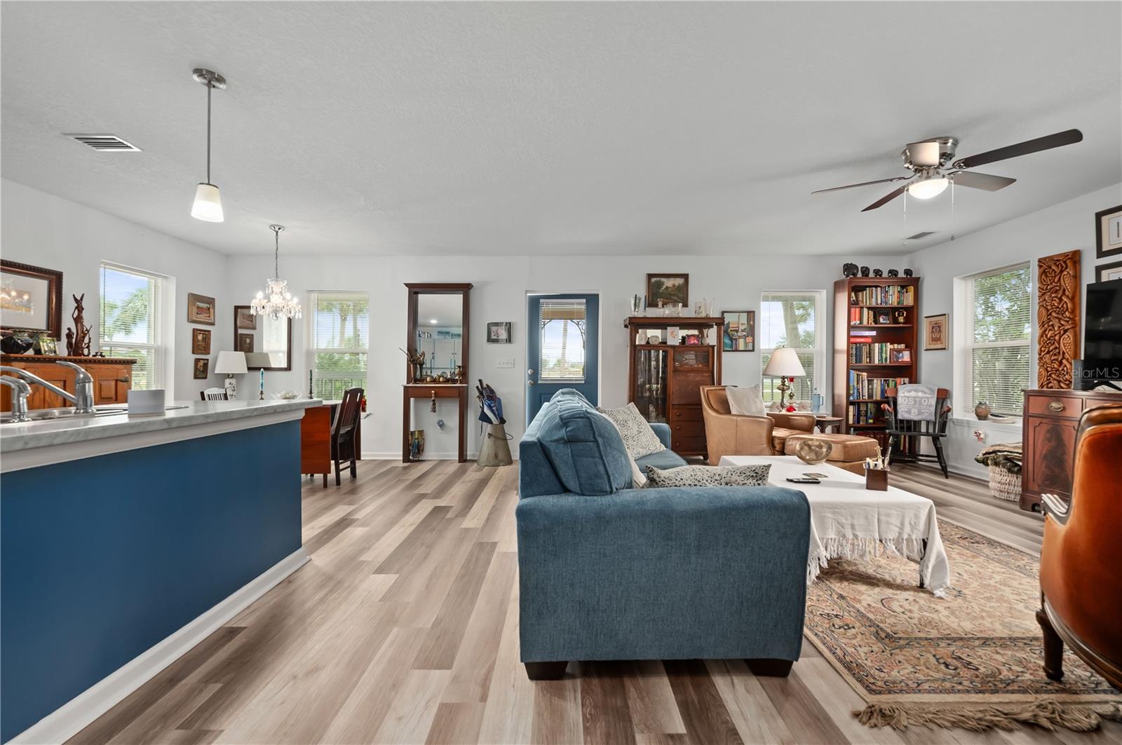 832 DONNELLY PLACE