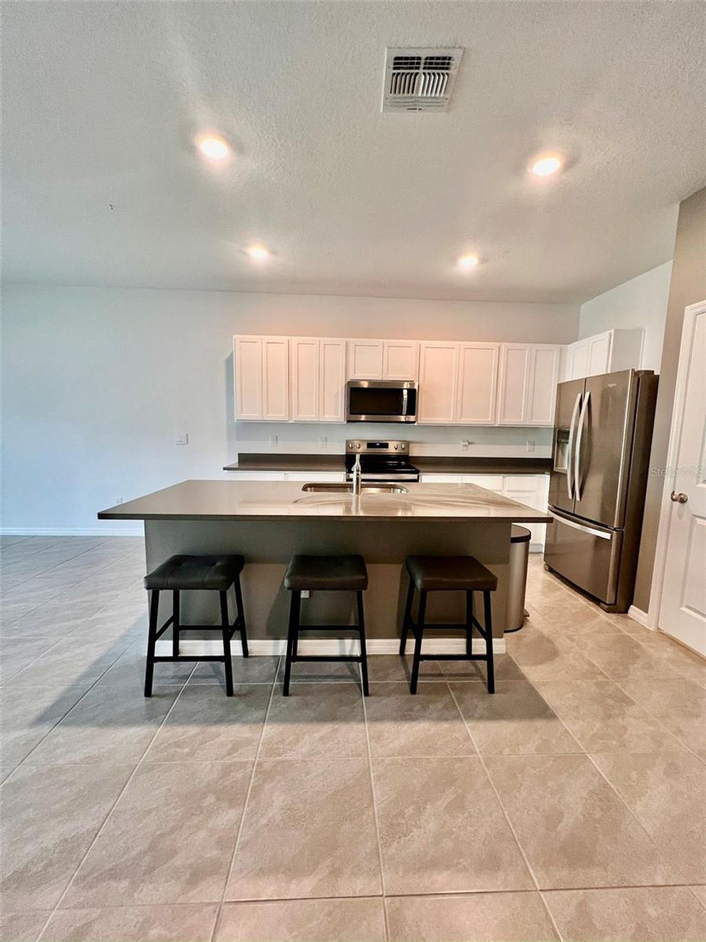 Photo of 31325 Midnight Sun Way, Wesley Chapel, FL 33545 (MLS # TB8490957)