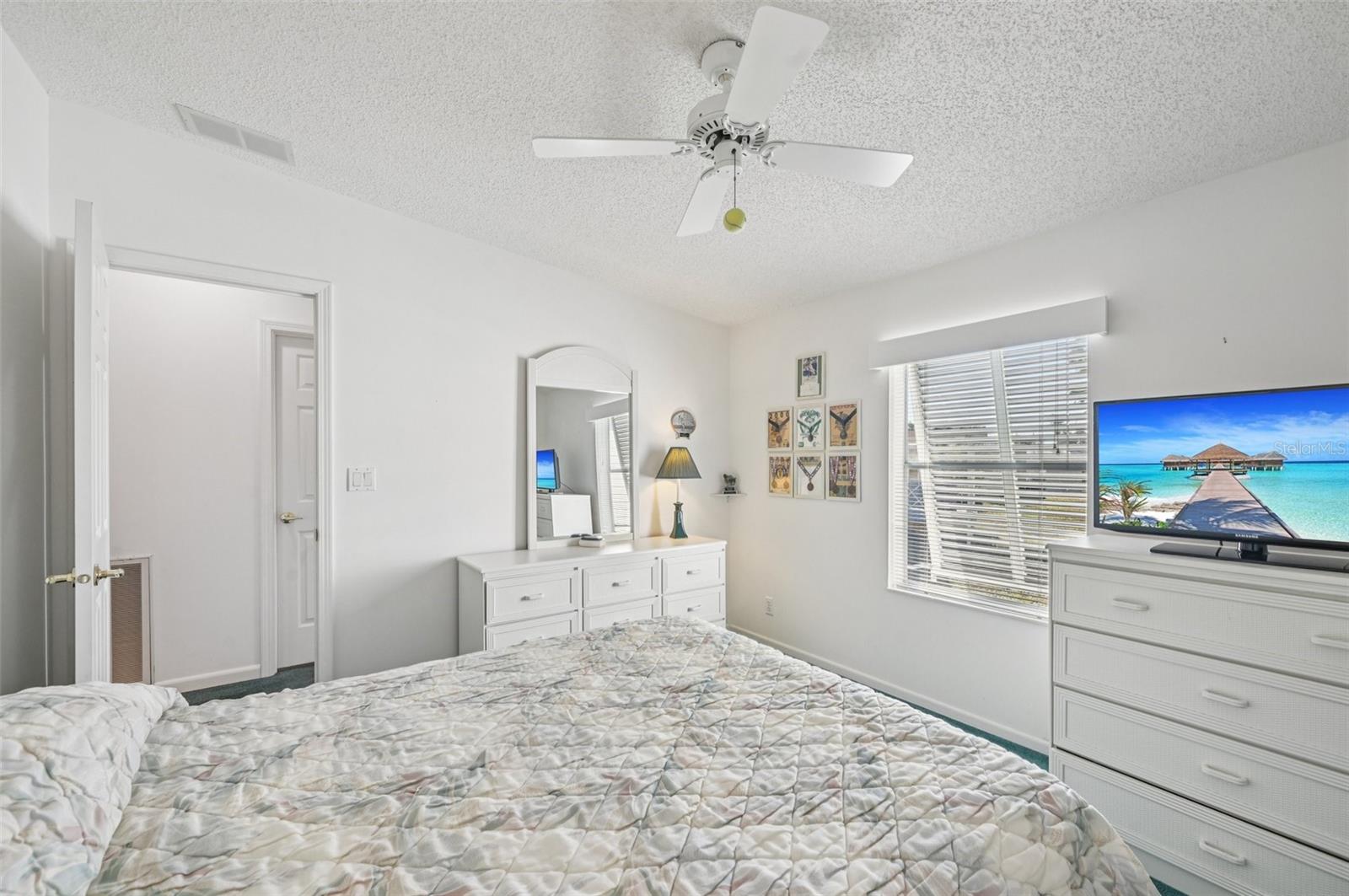 HOLIDAY PARK - Residential