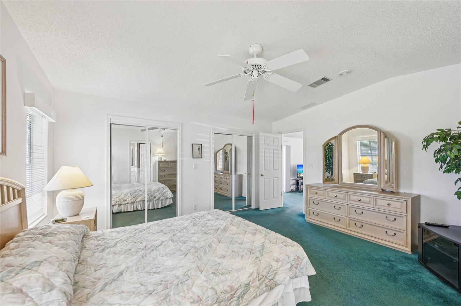 HOLIDAY PARK - Residential