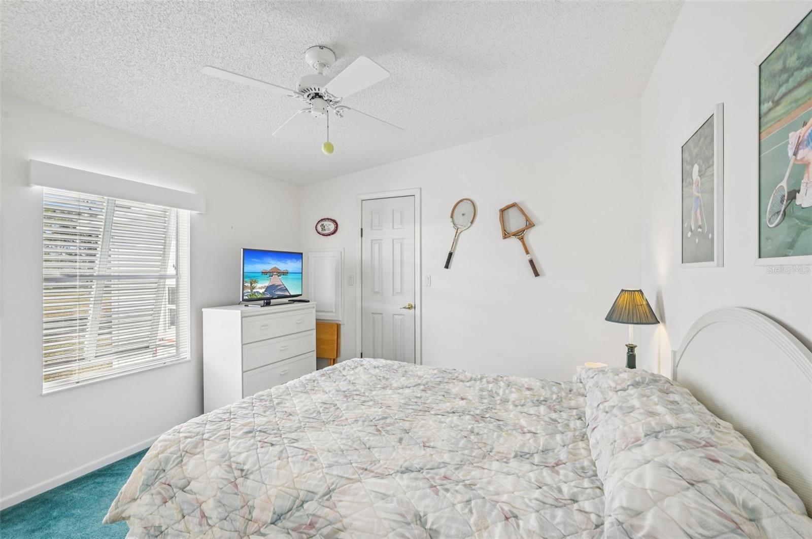 HOLIDAY PARK - Residential