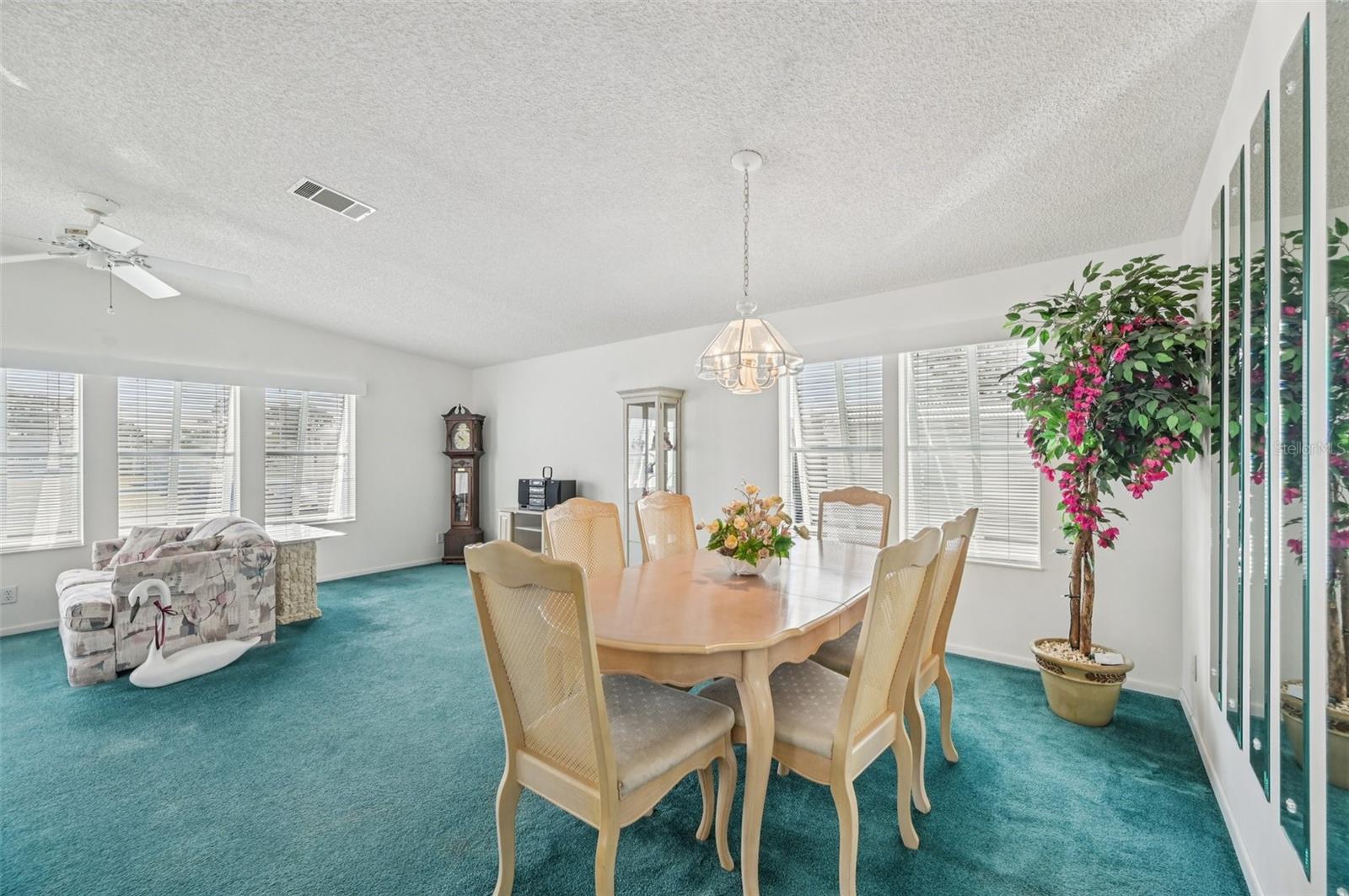 HOLIDAY PARK - Residential