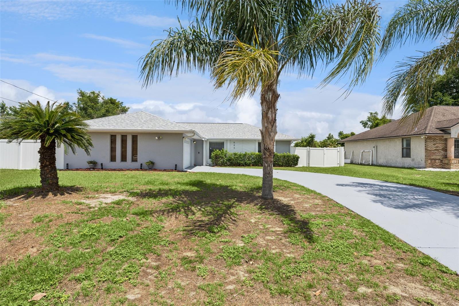 942 WINDBROOK DRIVE