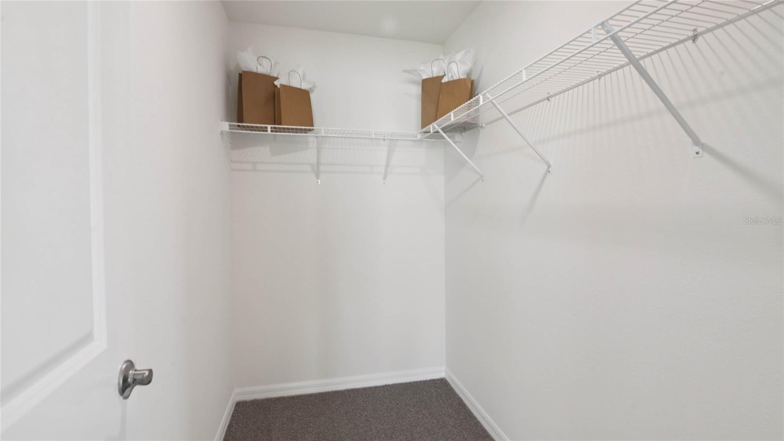 AVALON WOODS - Residential