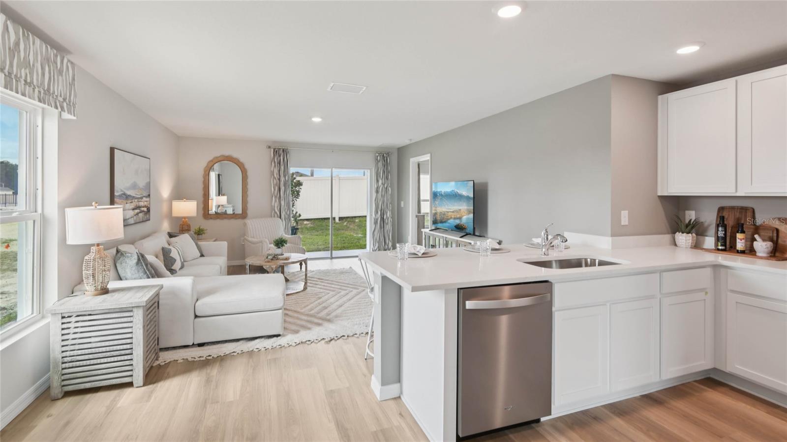 AVALON WOODS - Residential