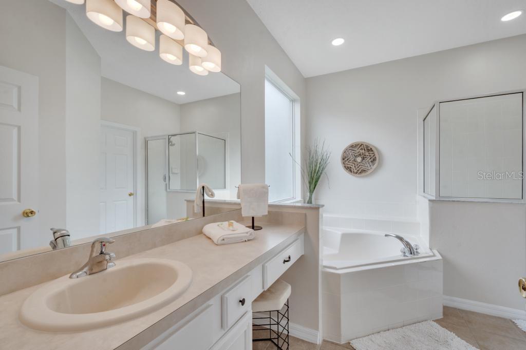 SOLANA - Residential Lease