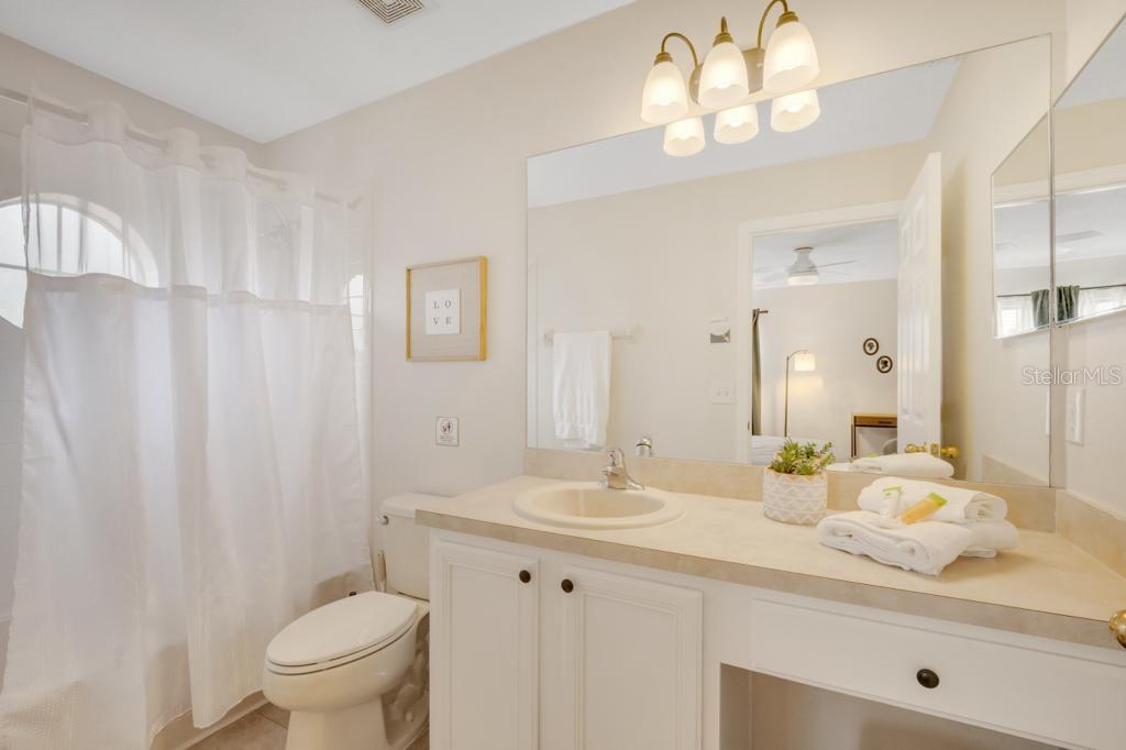 SOLANA - Residential Lease