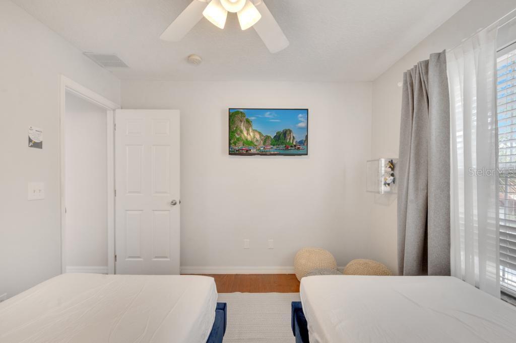 SOLANA - Residential Lease