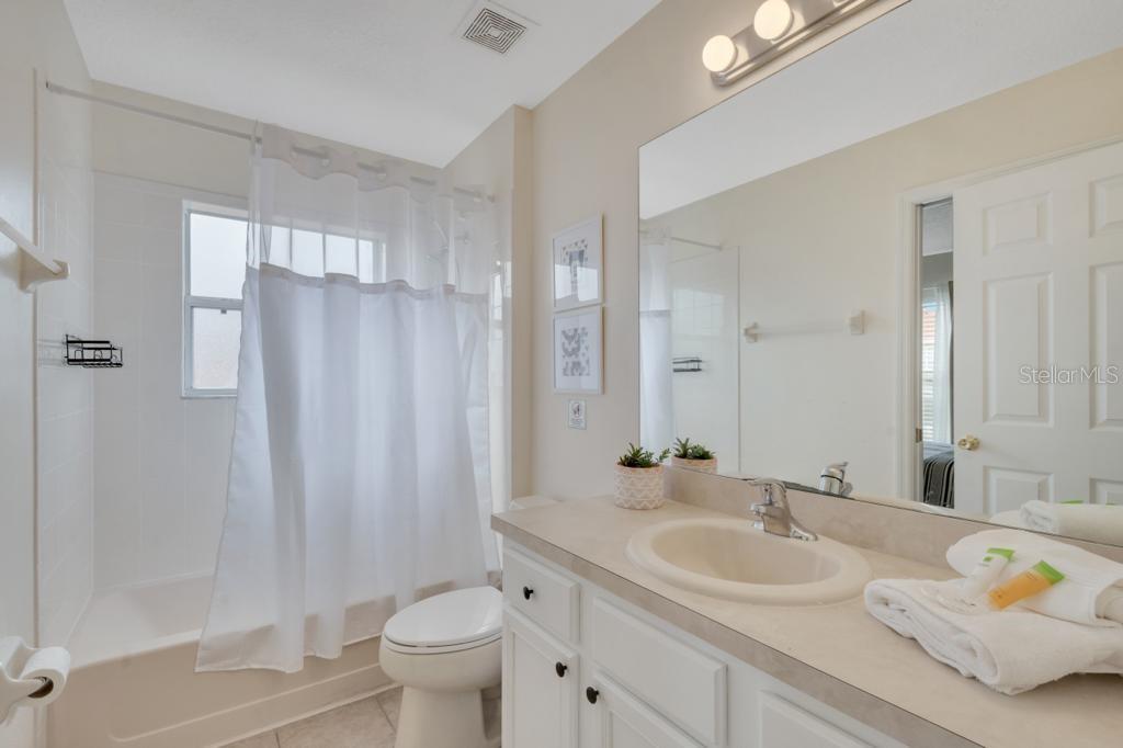 SOLANA - Residential Lease