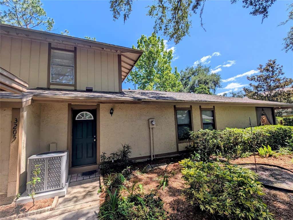 Photo of 3205 Deer Court, Brandon, FL 33511 (MLS # TB8516477)
