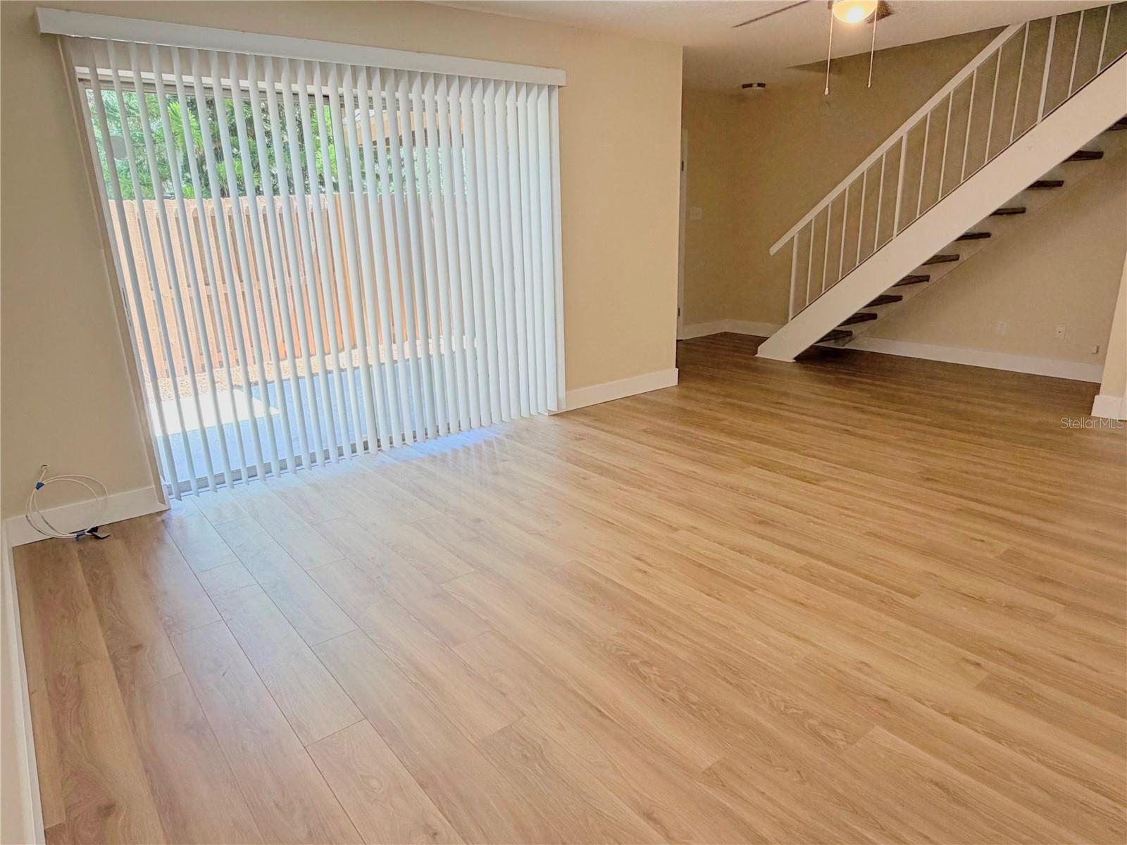 3205 DEER COURT