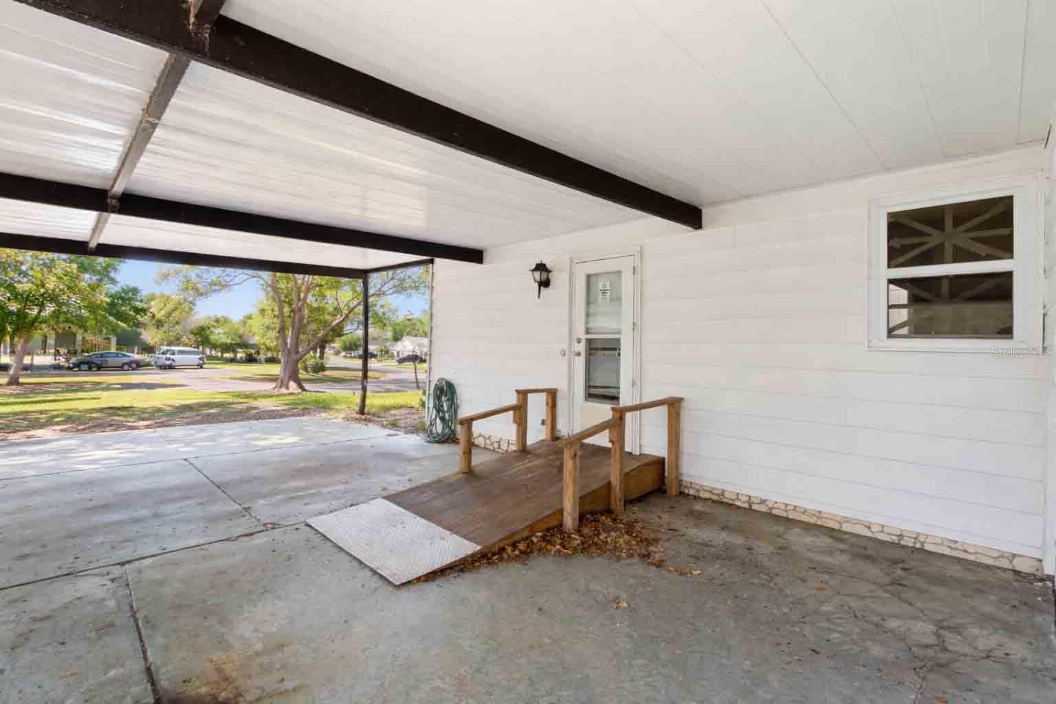 LADY LAKE ORANGE BLOSSOM GARDENS UNIT 07 - Residential