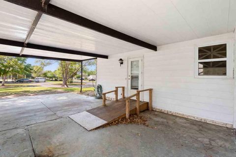 Tiny photo for 1763 W Schwartz Boulevard, Lady Lake, FL 32159 (MLS # A4688380)