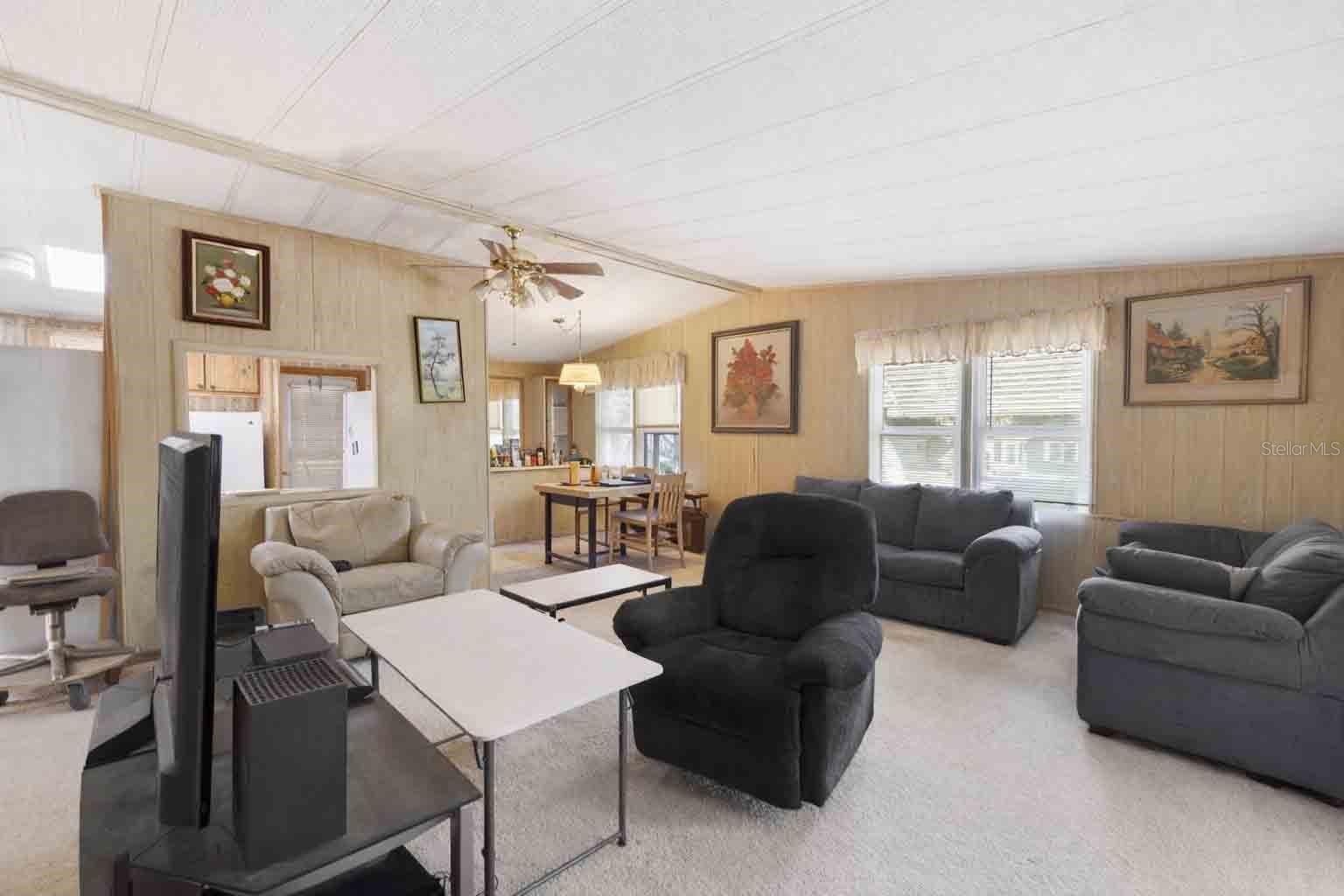 LADY LAKE ORANGE BLOSSOM GARDENS UNIT 07 - Residential