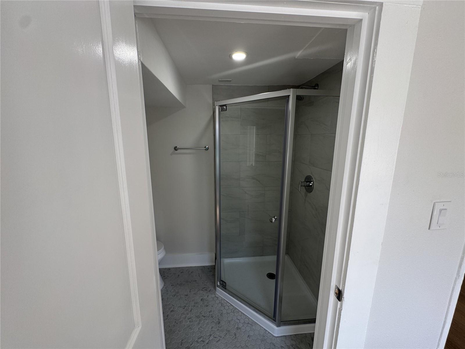 THORNTONS WALTER - Residential Lease