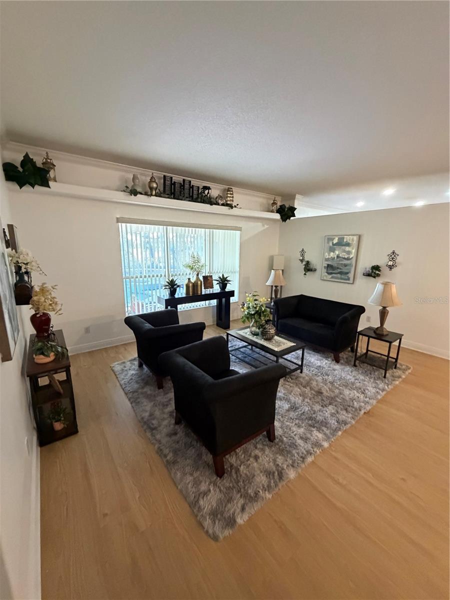 OAK HILLS - Residential