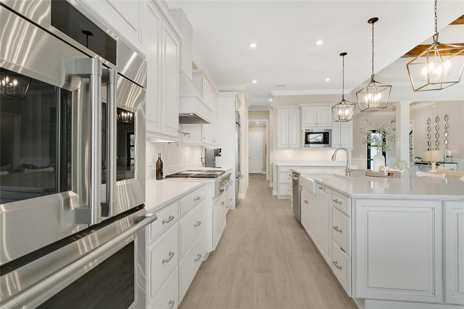 WEST LAKE HANCOCK ESTATES - Residential