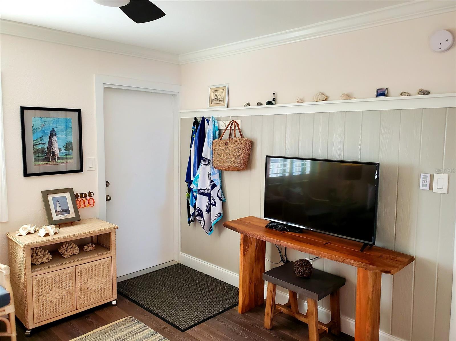 Pelican - Residential