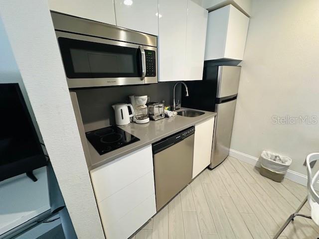 PARKWAY PALMS RESORT MAINGATE CONDO - Residential