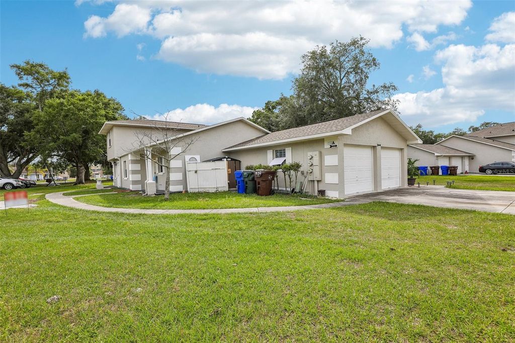 Photo of 1526 Tangelo Circle, Kissimmee, FL 34746 (MLS # O6400454)
