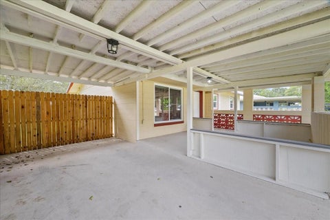 2601 State Street, Palatka, FL 32177