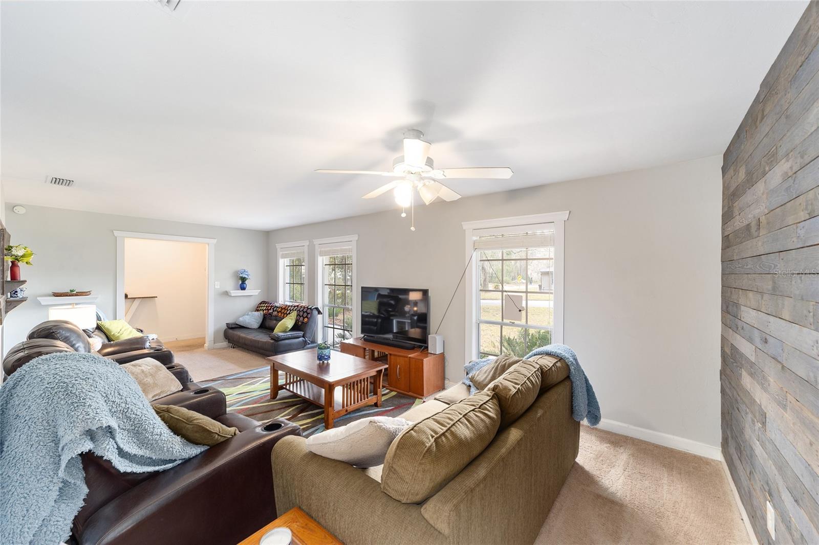 NORTHWOOD OAKS - Residential