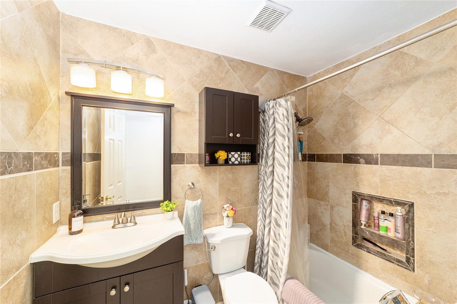 NORTHWOOD OAKS - Residential