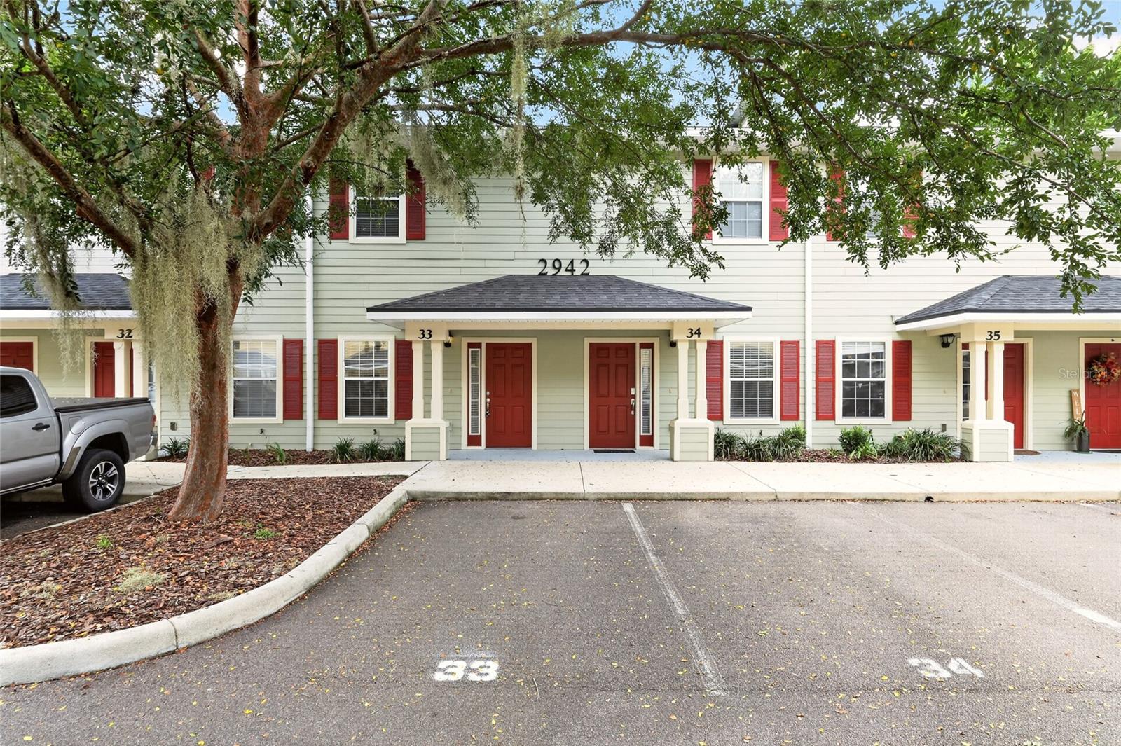 2942 SW 35TH PLACE 33
