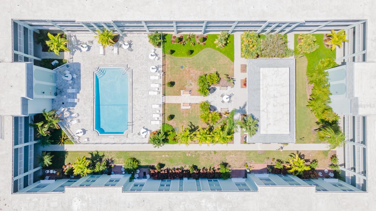 BELLEAIR FOREST - Residential