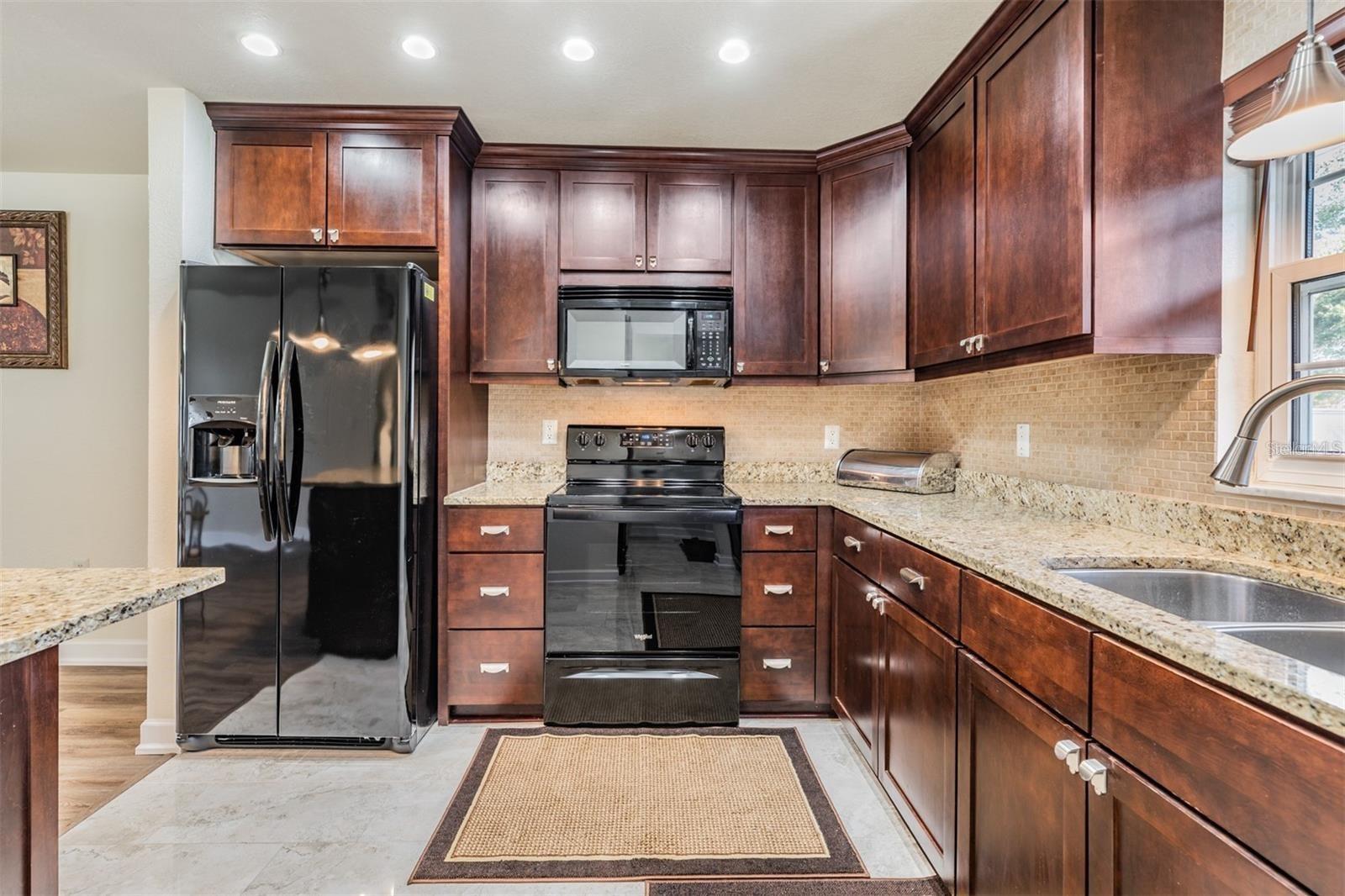 BELLEAIR FOREST - Residential