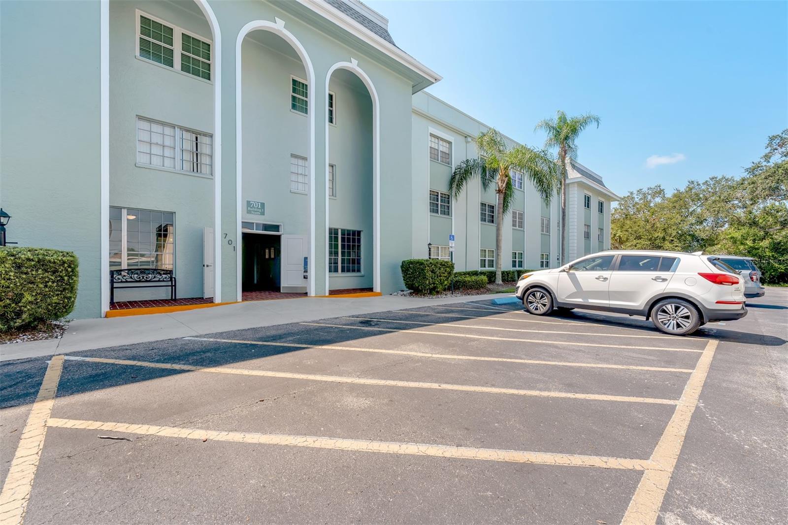 BELLEAIR FOREST - Residential