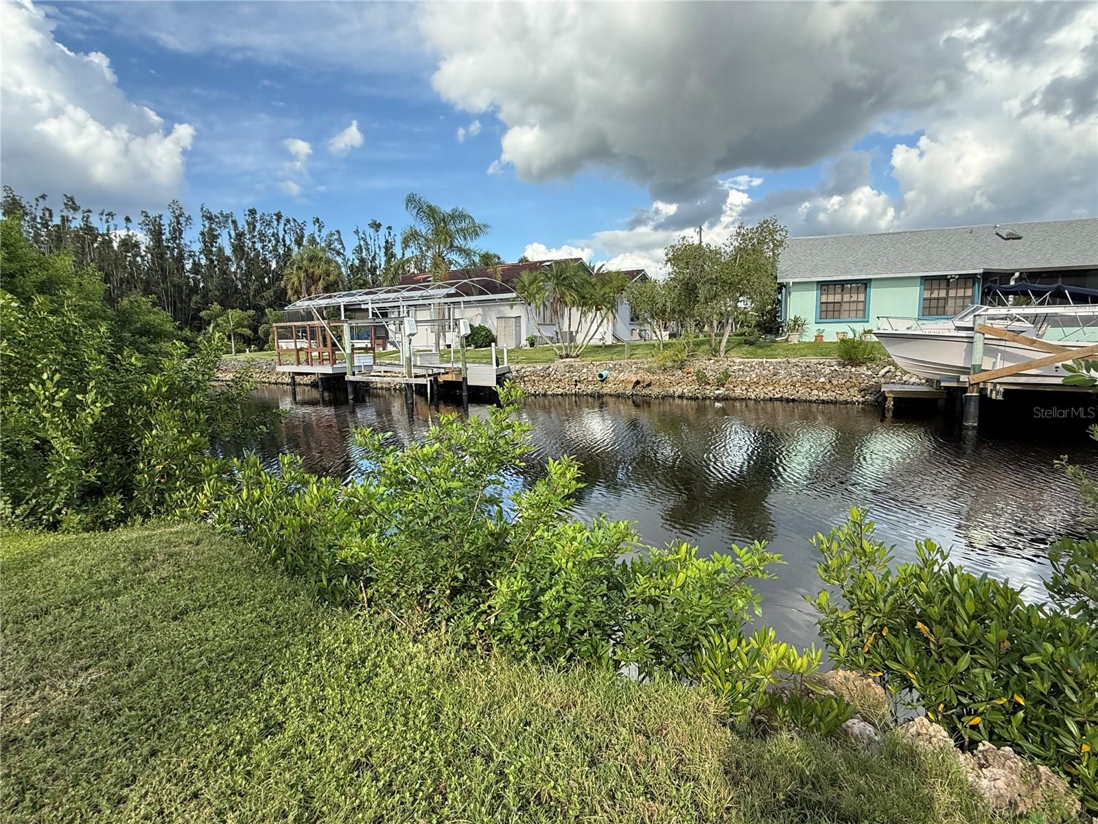RIVIERA LAGOONS - Land