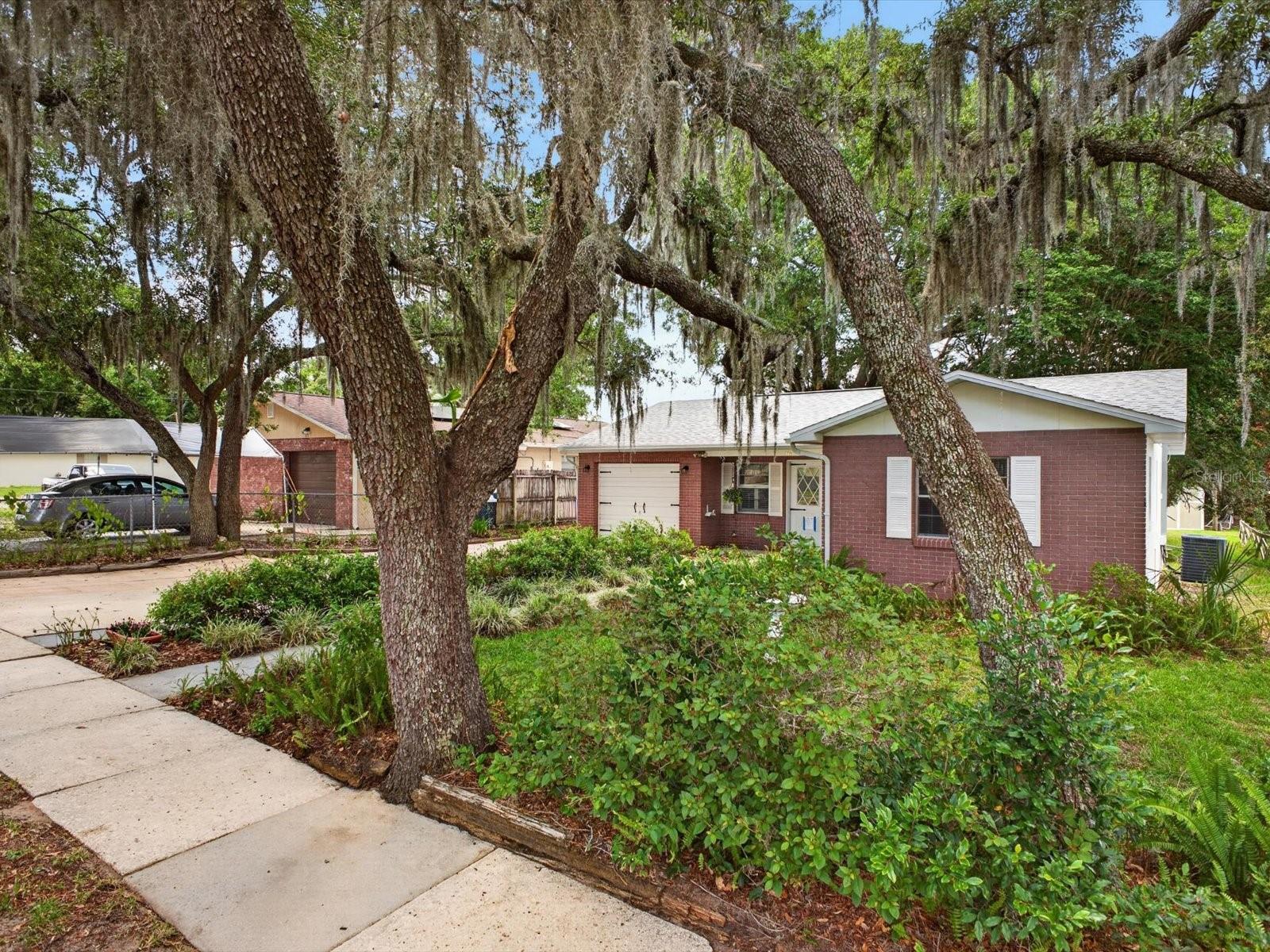 DAVENPORT - Residential