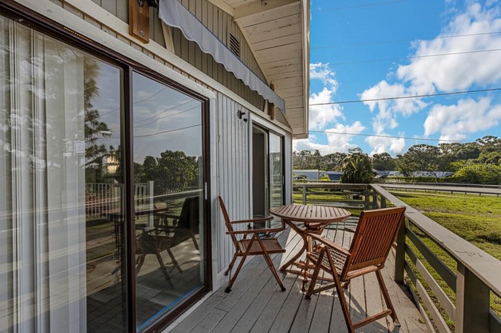 1561 LAUREL DRIVE