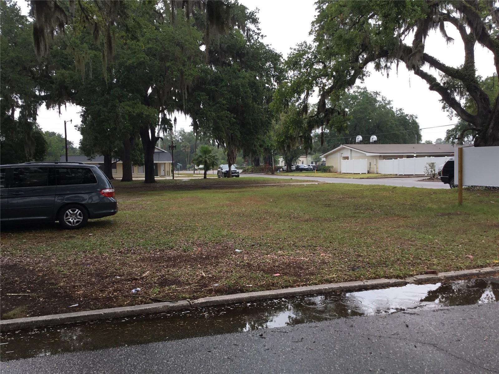ORCHARD PLACE - Land