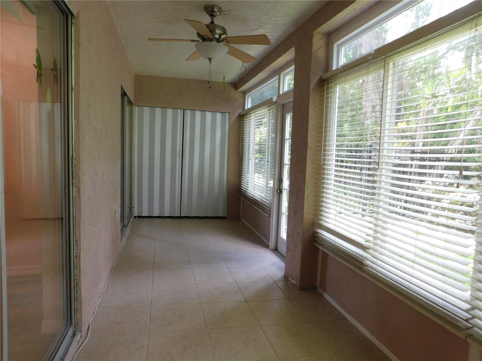 BAYSHORE ON THE LAKE - Residential