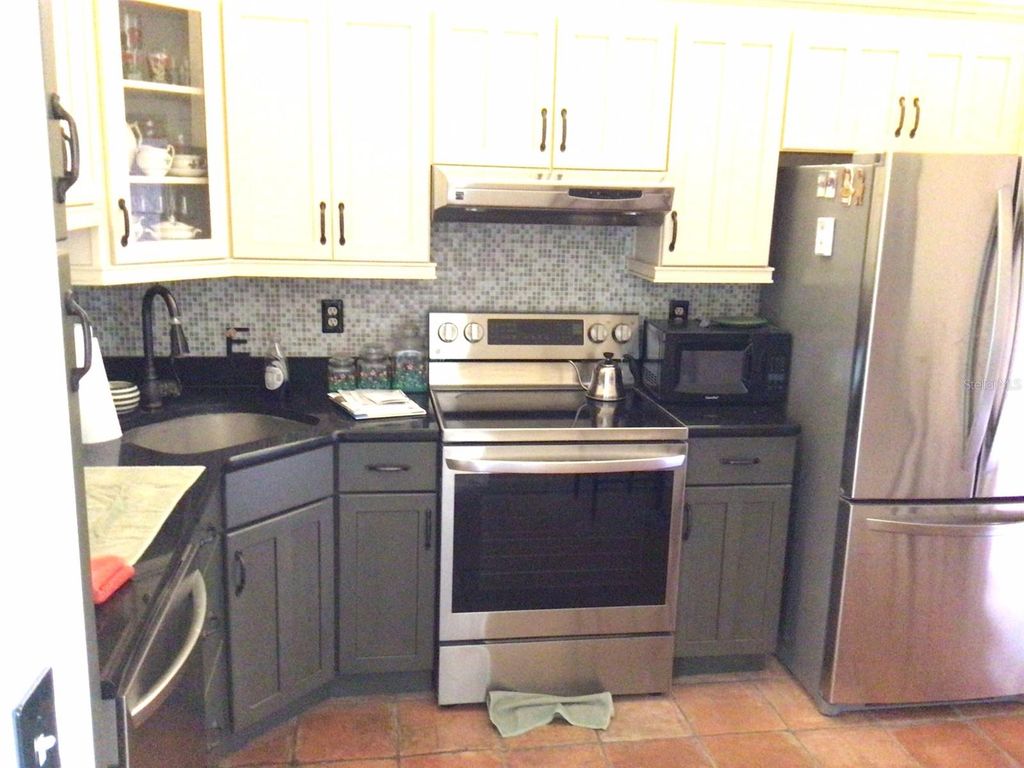 Photo of 3113 Lake Pine Way #E, Tarpon Springs, FL 34688 (MLS # W7882744)