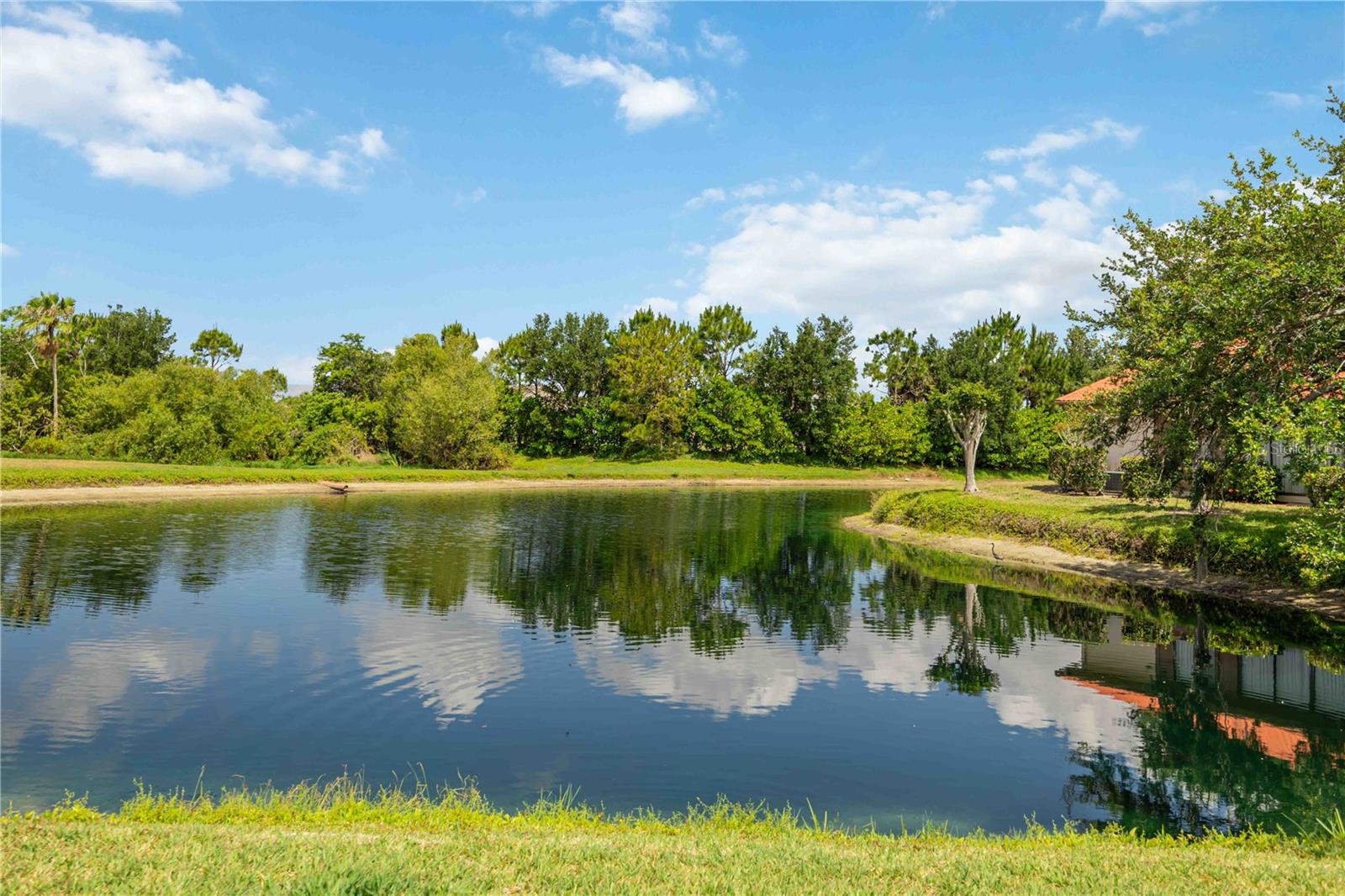 SUNRISE GOLF CLUB PH III - Residential